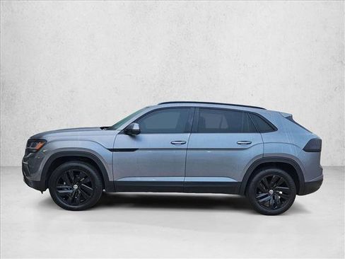 Used 2022 Volkswagen Atlas Cross Sport SE image 9