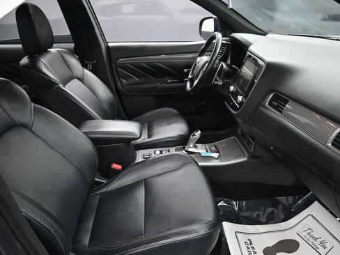 Used 2022 Mitsubishi Outlander SEL image 33