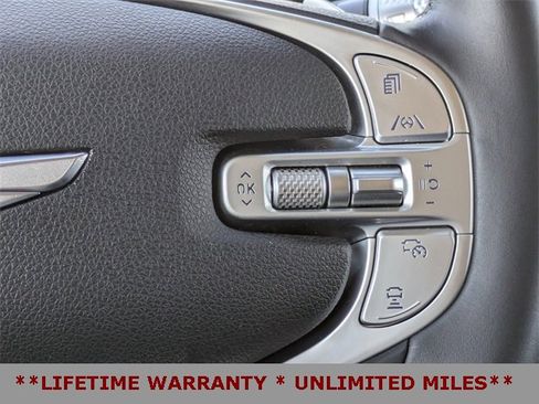 Used 2025 Genesis GV70 2.5T image 30
