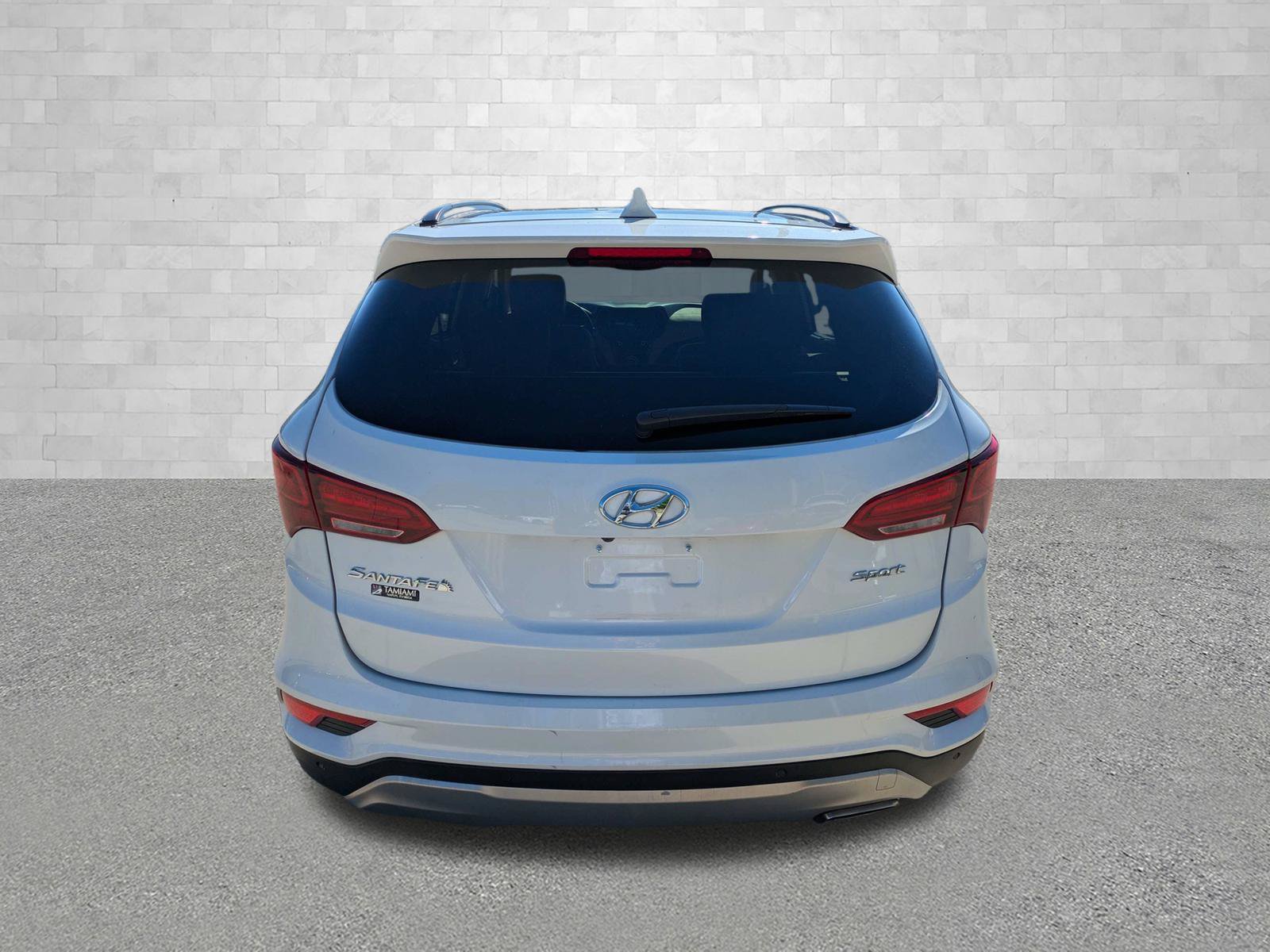 Used 2017 Hyundai Santa Fe Sport w/ 2.4L Tech Package 04 FWD image 3