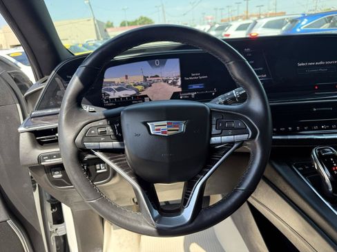 Used 2021 Cadillac Escalade ESV Sport w/ Driver Assist Tech Package AWD/4WD image 22