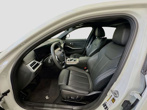 Used 2025 BMW 330i xDrive Sedan image 13