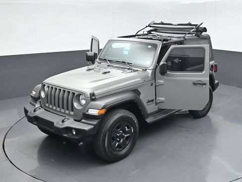 Used 2022 Jeep Wrangler Sport AWD/4WD image 50