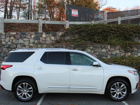 Used 2020 Chevrolet Traverse High Country image 5