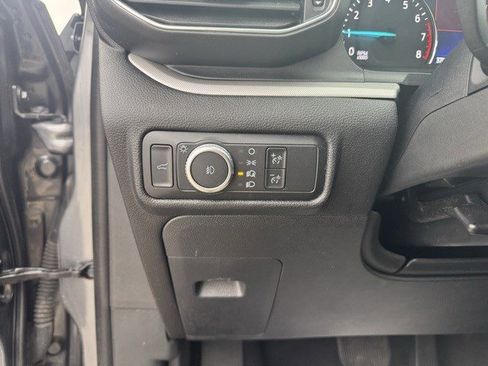 Used 2022 Ford Explorer XLT w/ Equipment Group 202A image 14