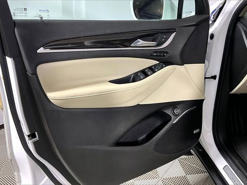 Used 2018 Buick Enclave Premium w/ Experience Buick Package image 18