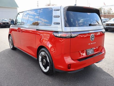 Used 2025 Volkswagen ID. Buzz Pro S Plus image 15