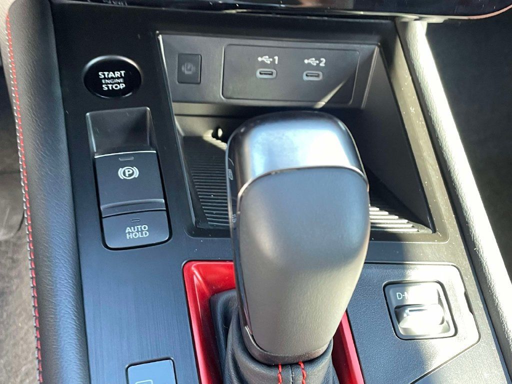 Used 2025 Nissan Kicks SR FWD image 26