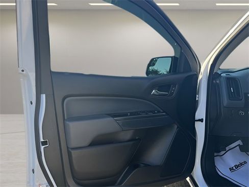 Used 2020 Chevrolet Colorado Z71 image 9