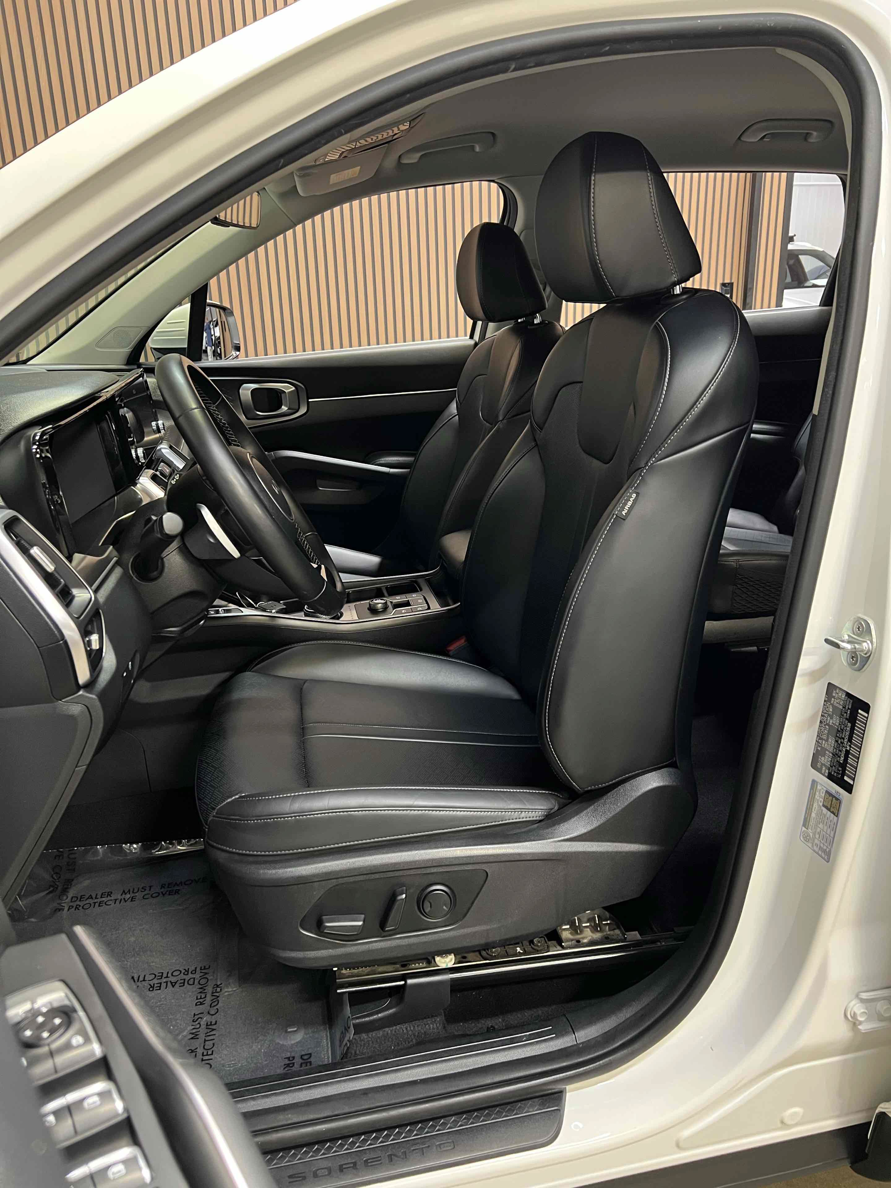 Used 2022 Kia Sorento S FWD image 37