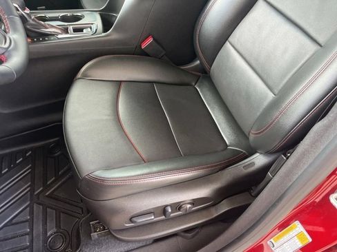 Used 2023 Chevrolet Equinox RS w/ RS Leather Package FWD image 8