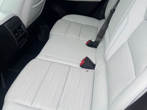 Used 2024 Cadillac XT4 Sport image 17