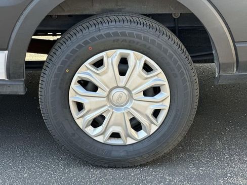 Used 2024 Ford Transit 350 XLT image 5