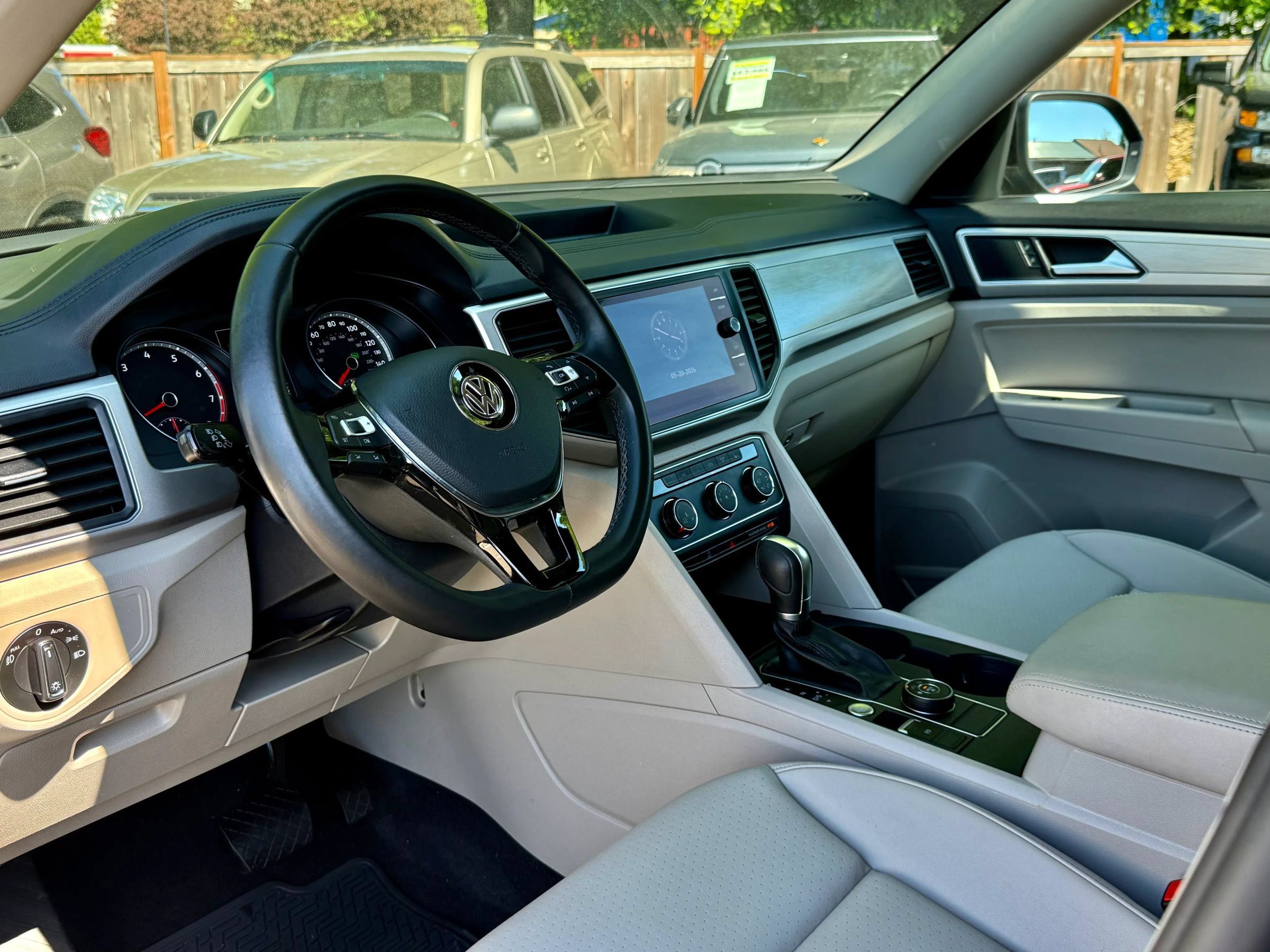 Used 2018 Volkswagen Atlas SE AWD/4WD image 20