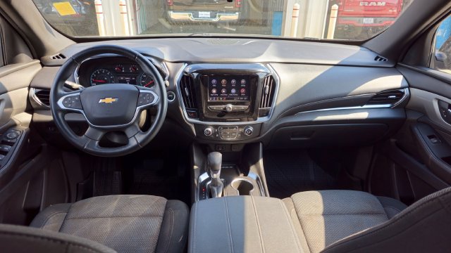 Used 2023 Chevrolet Traverse LT FWD image 12