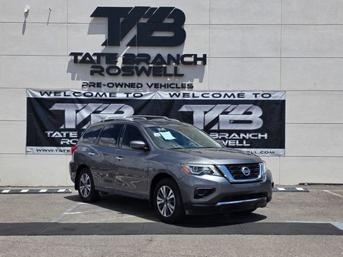 Used 2020 Nissan Pathfinder S FWD image 5