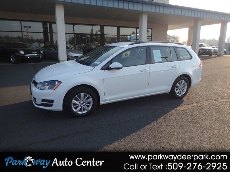 Used 2016 Volkswagen Golf S FWD image 1