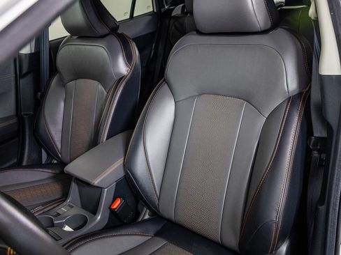 Used 2025 Subaru Crosstrek 2.5i Limited w/ Crosstrek Mirror Package image 17