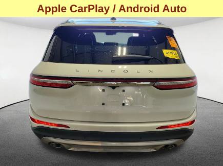 Used 2024 Lincoln Corsair Reserve w/ Rear Removable Package Tray FWD image 8
