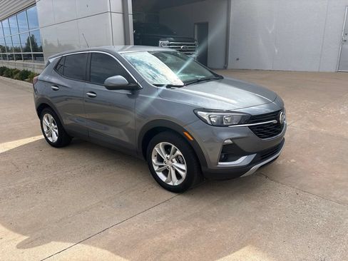 Used 2021 Buick Encore GX Preferred FWD image 1