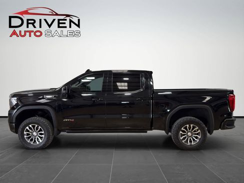 Used 2022 GMC Sierra 1500 AT4 w/ AT4 Premium Package image 3