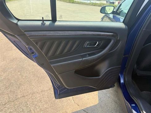 Used 2013 Ford Taurus Limited image 24