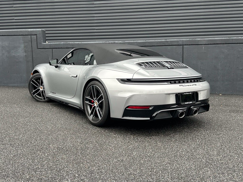 Certified 2026 Porsche 911 Carrera GTS RWD image 3