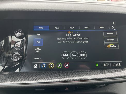 Used 2023 Buick Envision Essence w/ Technology Package I image 32