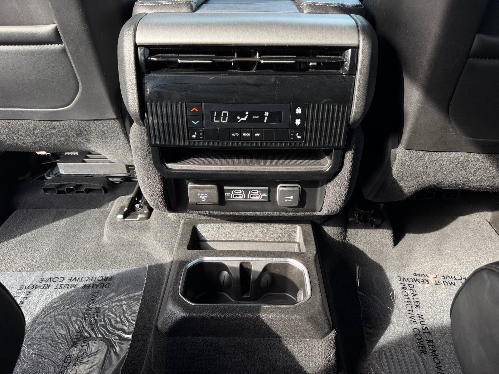 Used 2025 Jeep Wagoneer Series II AWD/4WD image 25