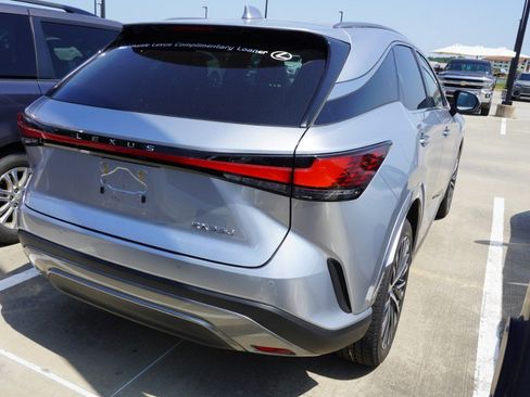 Used 2025 Lexus RX 350 Premium Plus w/ Accessory Package (Z1) FWD image 6