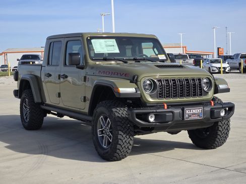 New 2026 Jeep Gladiator Mojave image 2