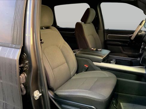 Used 2022 RAM 1500 Big Horn AWD/4WD image 9