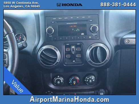 Used 2018 Jeep Wrangler Unlimited Sport S AWD/4WD image 13