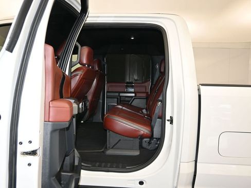 Used 2022 Ford F250 Platinum AWD/4WD image 22