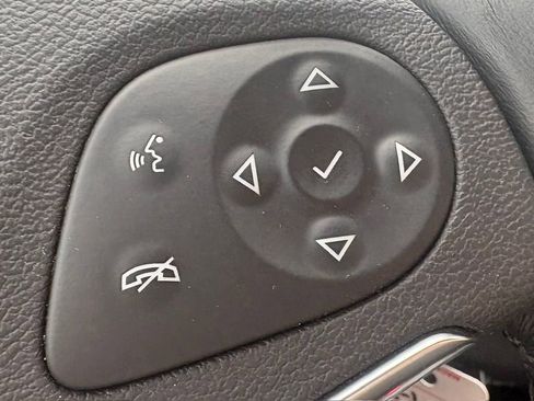 Used 2017 Chevrolet Impala LT FWD image 8