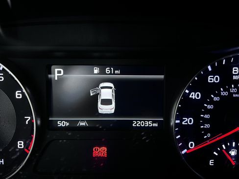 Used 2024 Kia Forte GT-Line image 11