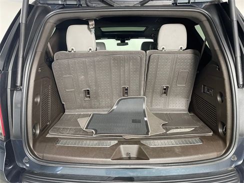 Used 2022 Chevrolet Tahoe Z71 w/ Luxury Package image 16