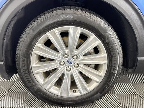 Used 2021 Ford Explorer Limited w/ Hybrid Equipment Group 310A RWD image 36