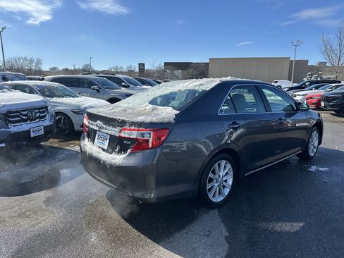 Used 2012 Toyota Camry XLE image 4