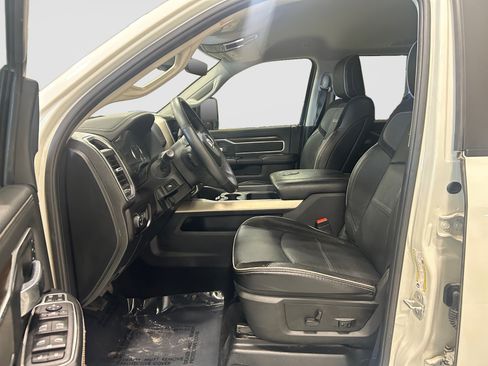 Used 2024 RAM 3500 Laramie w/ Safety Group AWD/4WD image 10