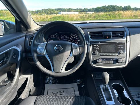 Used 2017 Nissan Altima 2.5 SV FWD image 15