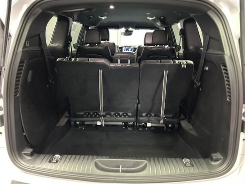 Used 2026 Chrysler Pacifica Select image 25
