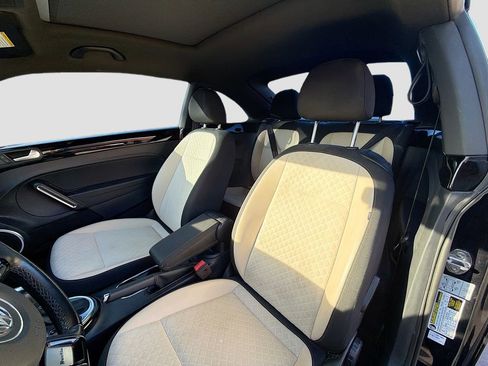 Used 2019 Volkswagen Beetle 2.0T SE image 20