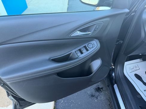 Used 2022 Buick Encore GX Preferred w/ Cold Weather Comfort Package image 12