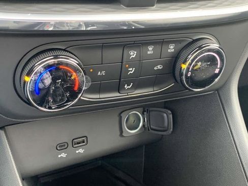 New 2025 Buick Encore GX Preferred w/ Advanced Technology Package image 10