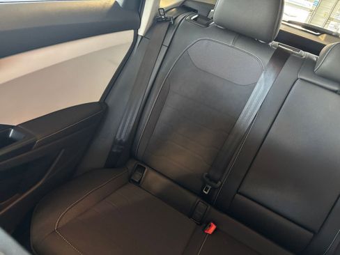 Used 2025 Volkswagen Taos SE image 44