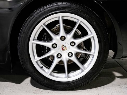 Used 2004 Porsche 911 Carrera RWD image 44