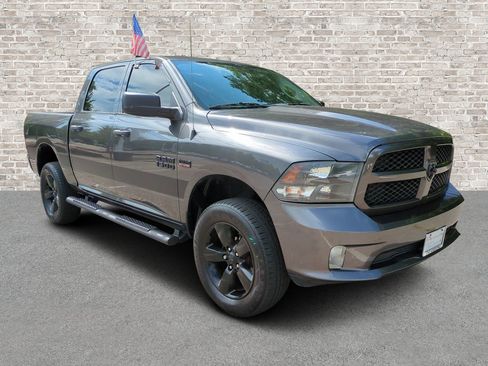 Used 2018 RAM 1500 Express w/ Express Value Package AWD/4WD image 1