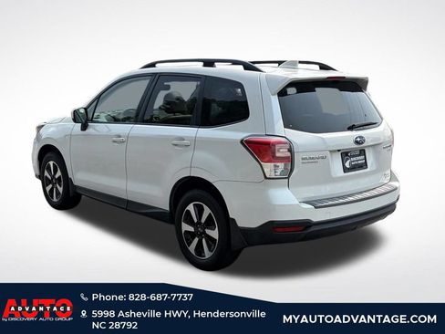 Used 2017 Subaru Forester 2.5i Premium w/ All-Weather Package AWD/4WD image 4