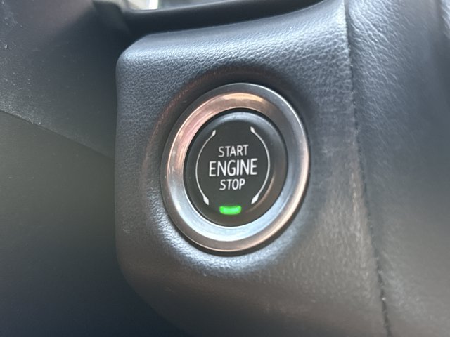 Used 2021 GMC Yukon SLT RWD image 25